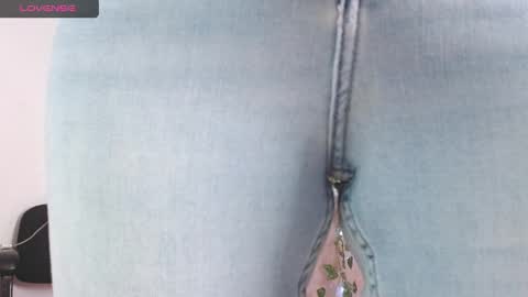 Snapshot of shopiagarcia_ chatting on May 10, 1:44 am lamai online show from May 10, 1:44 am