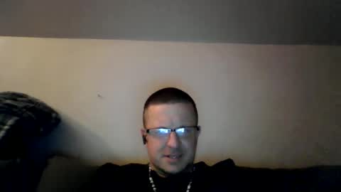Snapshot of shortmel chatting on April 21, 5:47 am shortmel online show from April 21, 5:47 am