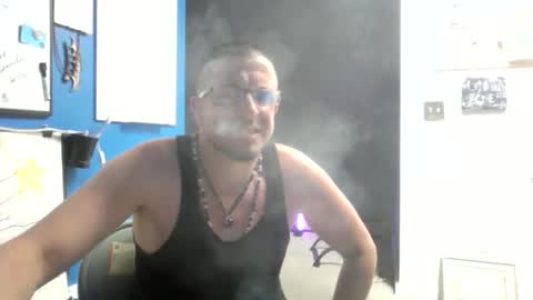 Snapshot of shortmel chatting on April 29, 2:10 pm shortmel online show from April 29, 2:10 pm