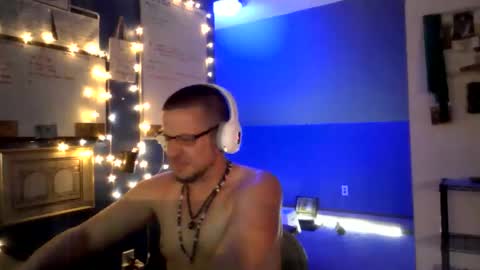 Snapshot of shortmel chatting on May 12, 7:38 am shortmel online show from May 12, 7:38 am