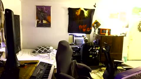 Snapshot of shredmancer chatting on August 4, 1:09 am shredmancer online show from August 4, 1:09 am