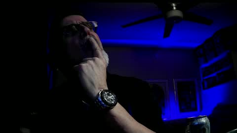 shrewtamer online show from December 17, 3:28 am