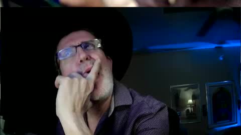 shrewtamer online show from March 6, 2:41 am