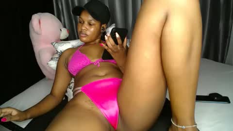 Snapshot of shugacubee chatting on February 14, 2:28 am EVA online show from February 14, 2:28 am