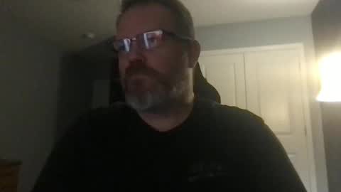 Snapshot of shughes740 chatting on November 8, 12:22 am shughes740 online show from November 8, 12:22 am