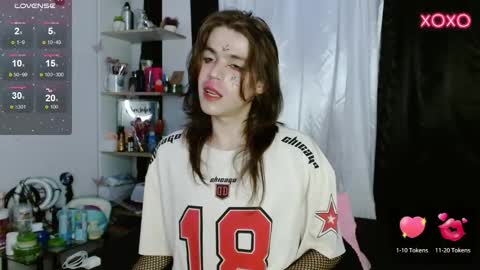 Shun White online show from December 7, 5:59 am