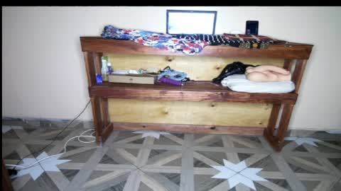 shunet online show from April 8, 4:51 pm