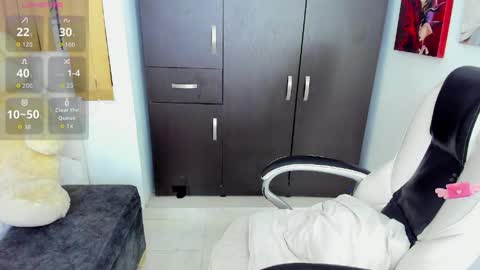 Nahomy online show from April 1, 9:12 pm