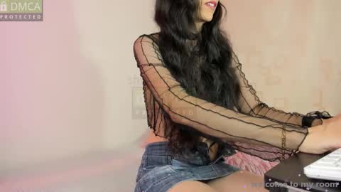 Angel  online show from November 4, 4:17 pm