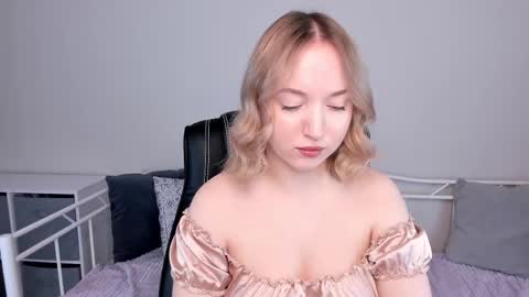 Snapshot of shy_annacutie chatting on February 11, 6:08 am Anna online show from February 11, 6:08 am