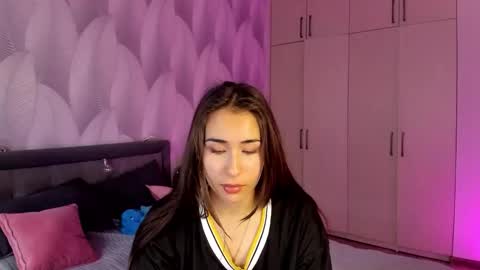 Mika online show from September 22, 1:18 am