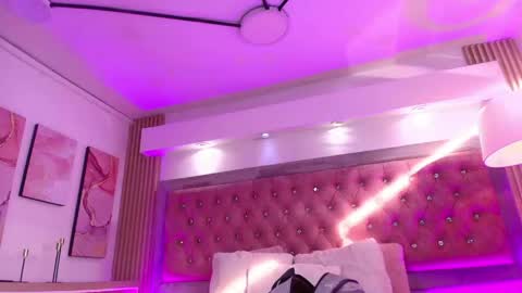 cherry online show from April 18, 12:31 pm