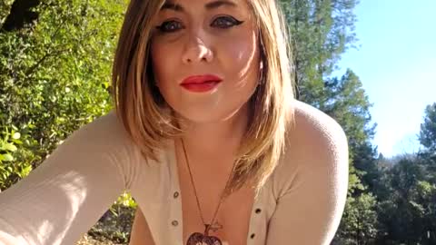 Snapshot of shy_college_girl chatting on January 26, 10:46 pm Aurora Wolfe  Shy College Girl  Top 16 of all OF Creators online show from January 26, 10:46 pm