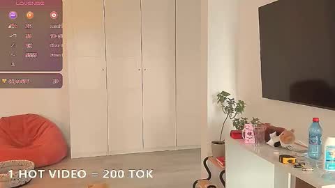 shy gea online show from September 17, 2:19 pm