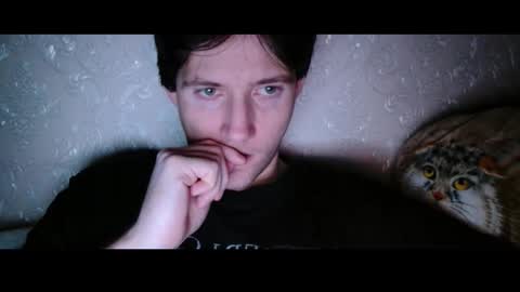 Snapshot of shy_matthew chatting on October 29, 1:52 am Matthew online show from October 29, 1:52 am