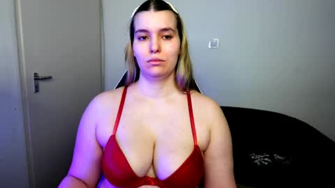 Snapshot of shy_nerd_babyy chatting on April 30, 6:36 pm shy_nerd_babyy online show from April 30, 6:36 pm
