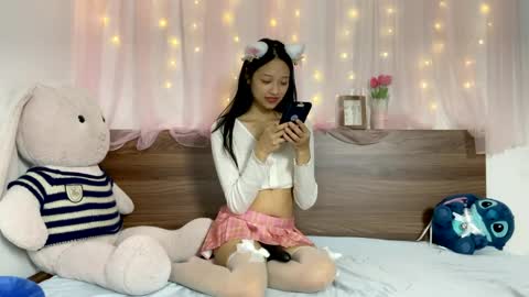 shy_pink_doll online show from May 31, 6:09 pm