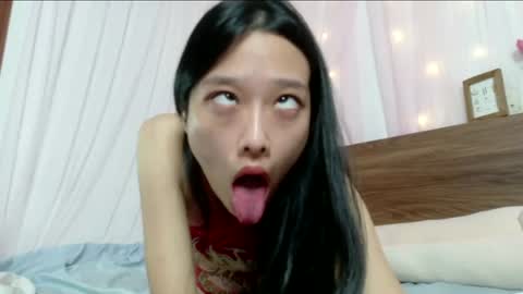 Snapshot of shy_pink_doll chatting on July 28, 7:39 pm shy_pink_doll online show from July 28, 7:39 pm