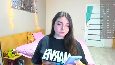 Snapshot of shyadalin chatting on April 1, 3:09 pm ShyAdalin online show from April 1, 3:09 pm