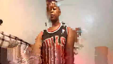 Snapshot of shybambie chatting on November 18, 3:38 pm Bambi online show from November 18, 3:38 pm