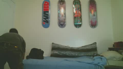 shyboyhugecum2020 online show from September 21, 2:35 am