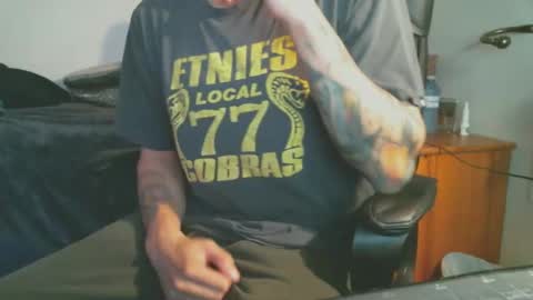 shyboyhugecum2020 online show from October 23, 2:55 am