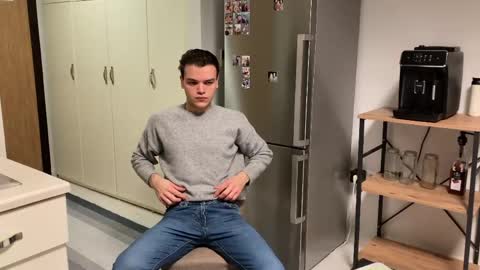 Cut Twunk Boy online show from April 23, 9:39 pm