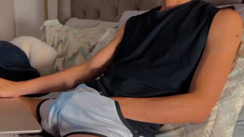 Snapshot of shydude666 chatting on March 11, 9:04 pm shydude666 online show from March 11, 9:04 pm