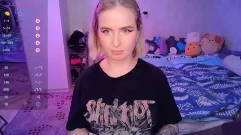 Effie online show from February 10, 3:53 pm