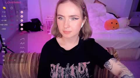 Effie online show from March 6, 6:26 pm