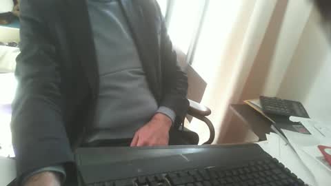 Snapshot of shyfrenchcock chatting on February 6, 9:11 am shyfrenchcock online show from February 6, 9:11 am