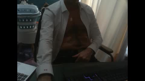 Snapshot of shyfrenchcock chatting on November 4, 2:16 pm shyfrenchcock online show from November 4, 2:16 pm