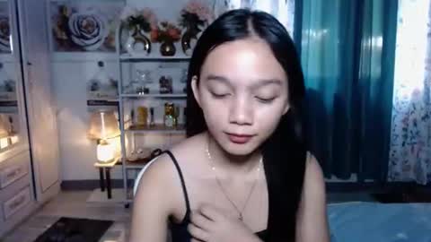 Snapshot of shygirl_lyn chatting on May 31, 3:36 am lyn online show from May 31, 3:36 am