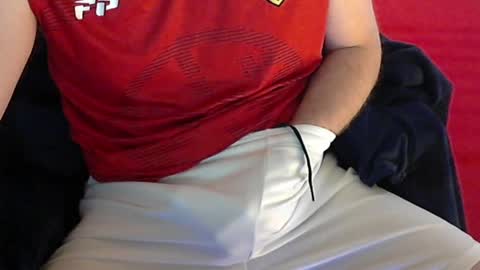 Snapshot of shyguy04_04_04 chatting on December 4, 12:41 am shyguy04_04_04 online show from December 4, 12:41 am