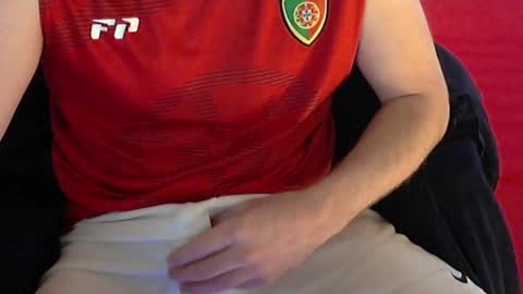 Snapshot of shyguy04_04_04 chatting on December 14, 1:28 am shyguy04_04_04 online show from December 14, 1:28 am