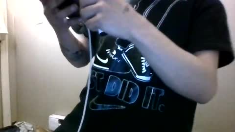 Snapshot of shyguy2021420 chatting on May 1, 6:51 am shyguy2021420 online show from May 1, 6:51 am