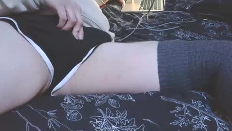 Snapshot of shyguyshy740174 chatting on February 13, 2:07 am shyguyshy740174 online show from February 13, 2:07 am