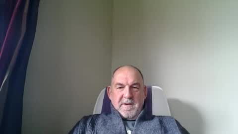 shyguytm online show from February 25, 10:08 pm