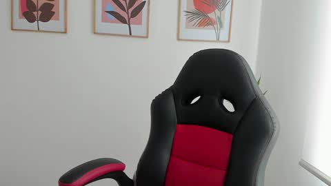 shylittlebunny online show from December 31, 2:36 pm