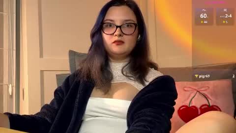 Vanessa online show from June 16, 7:05 pm