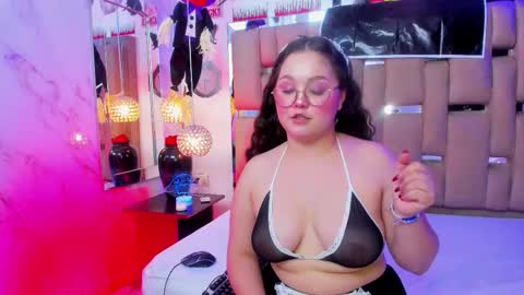 Shyly online show from October 23, 5:18 am