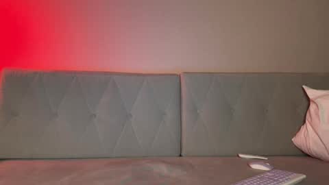 Amelia online show from March 4, 7:20 pm