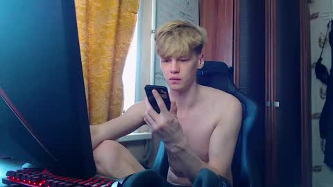 Tom and Betty online show from March 25, 7:25 am