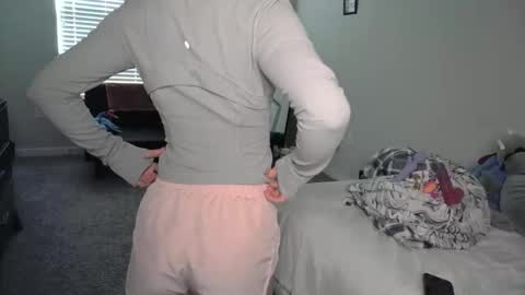 shypetitebaby online show from February 11, 3:28 pm