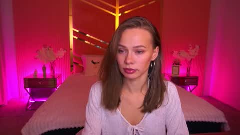 shyysiren online show from October 26, 8:31 am