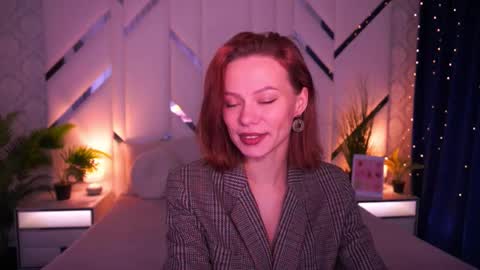 shyysiren online show from February 21, 9:10 am