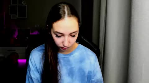 SIA online show from October 20, 2:01 am