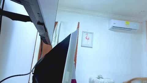 Snapshot of siacavali chatting on July 27, 11:39 am Sia online show from July 27, 11:39 am