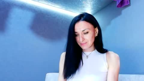 Snapshot of siaconna chatting on April 20, 7:44 am Siaconna online show from April 20, 7:44 am