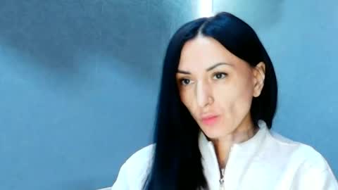 Snapshot of siaconna chatting on May 16, 7:38 am Siaconna online show from May 16, 7:38 am